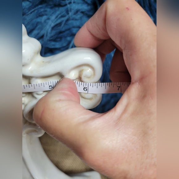 Vintage ceramic cross 12 in tall 6-7 in wide natural patina - Picture 6 of 9